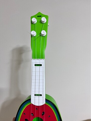 Beden Oyuncak gitar
