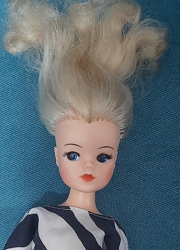 Sindy bebek