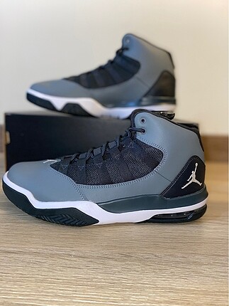 Jordan Max Aura