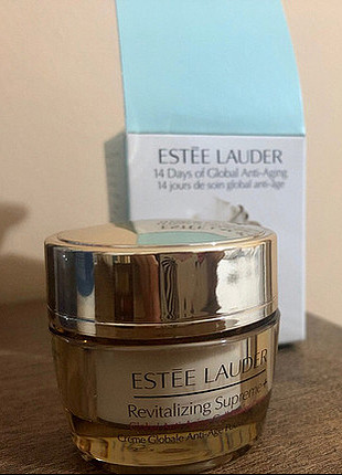 Estee Lauder Estee Lauder revitalizing supreme plus yaşlanma karşıtı nemlendi