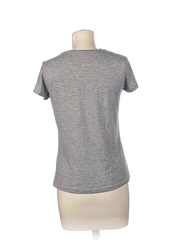 m Beden Loox T-shirt %70 İndirimli.
