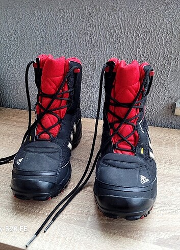40 Beden Adidas kar botu 