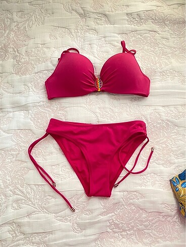 Bonesta Fuşua rengi bikini takımı
