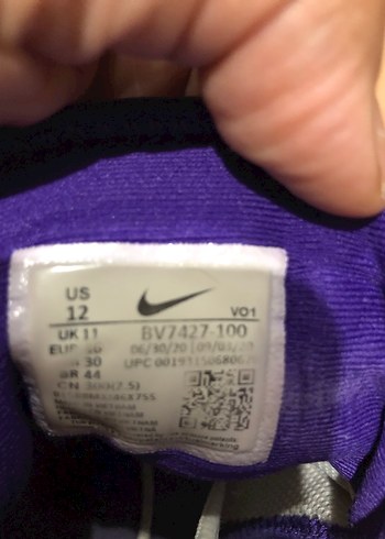 Nike Mor Detaylı Bağcıklı Basketbol Ayakkabısı