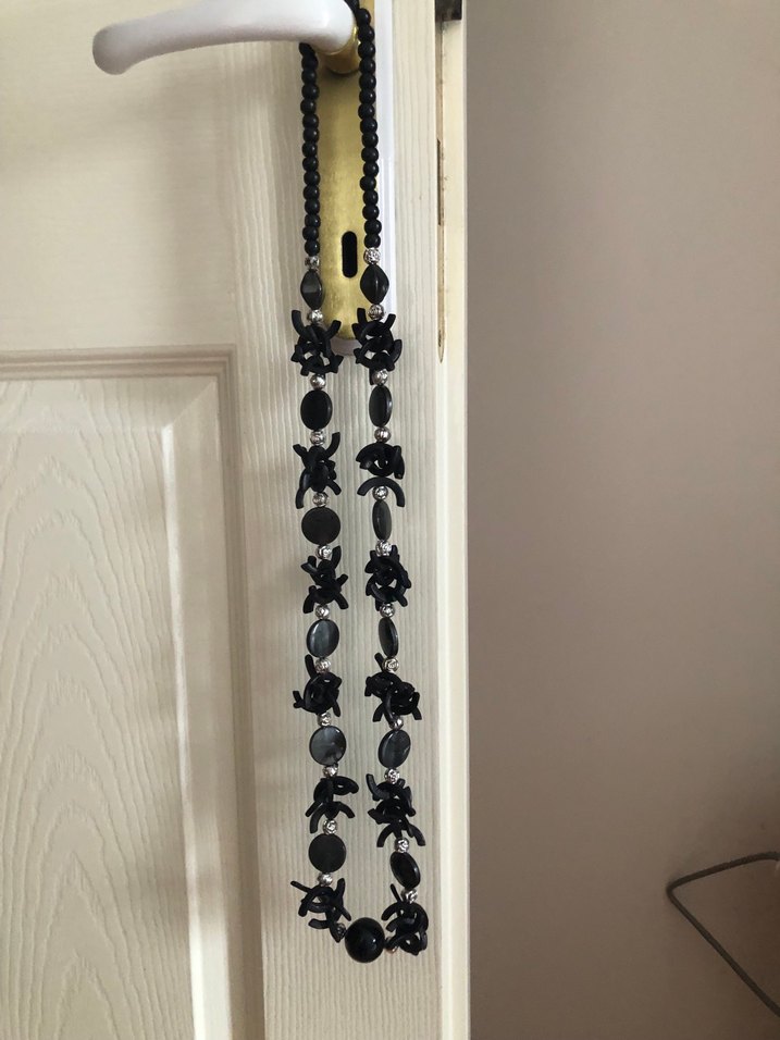 Uzun Siyah  Gotik Boncuklu Kolye - Görsel 2