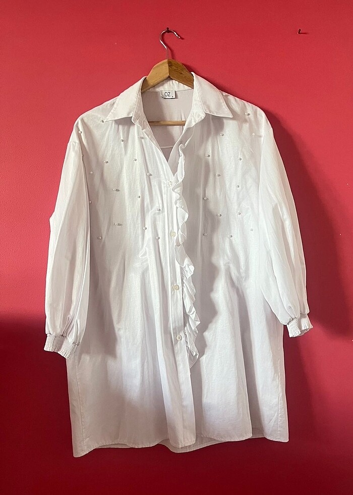 Beyaz incili gömlek - Görsel 4