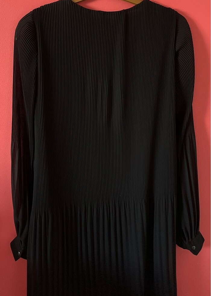 Siyah pileli gömlek - Görsel 5