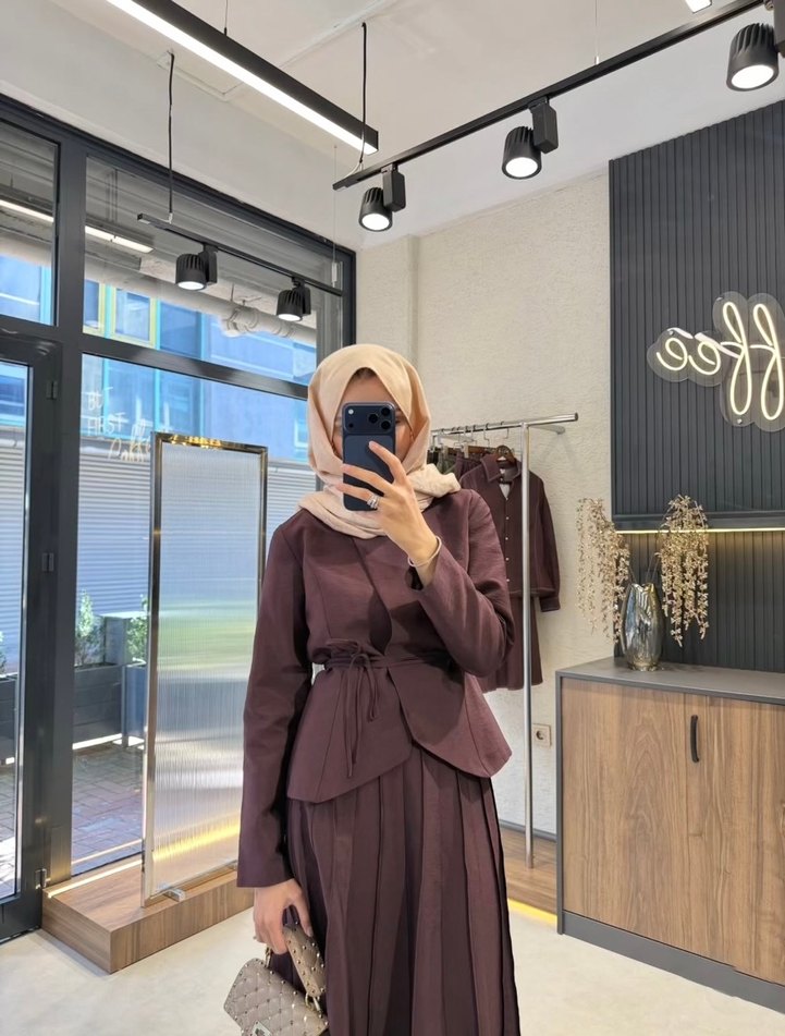 Kahverengi Kuşaklı takım - Görsel 2