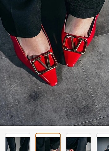 Diğer Kırmızı önü tokalı stiletto