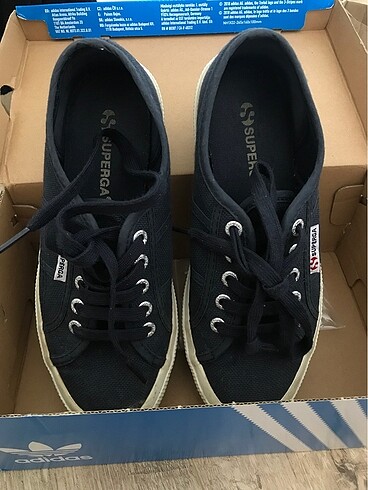 Superga ayakkabı