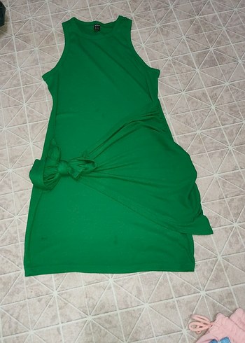 Sheinside Canli Yesil Kolsuz Duz Elbise