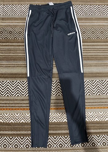 Adidas ürünü