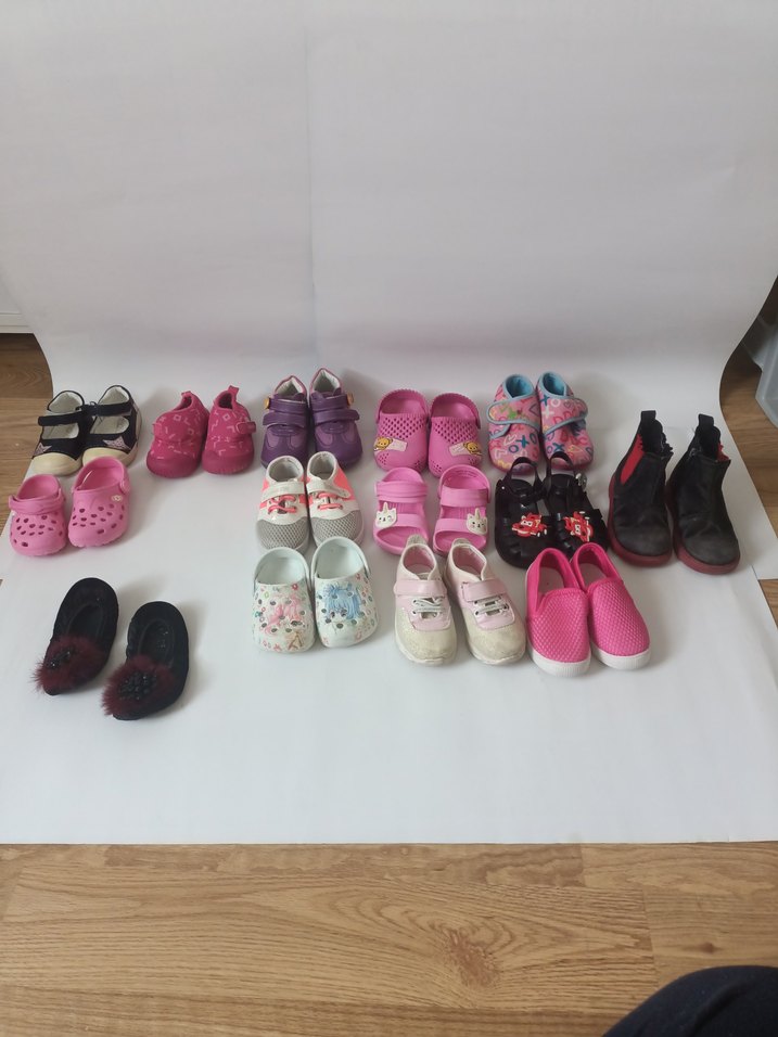 Kız Çocukları için Renkli Velcro Bantlı Terlik ve Sandalet - Görsel 4