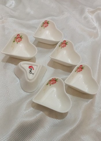 Desenli Kalp Şeklinde porselen Tabak Seti - Görsel 2