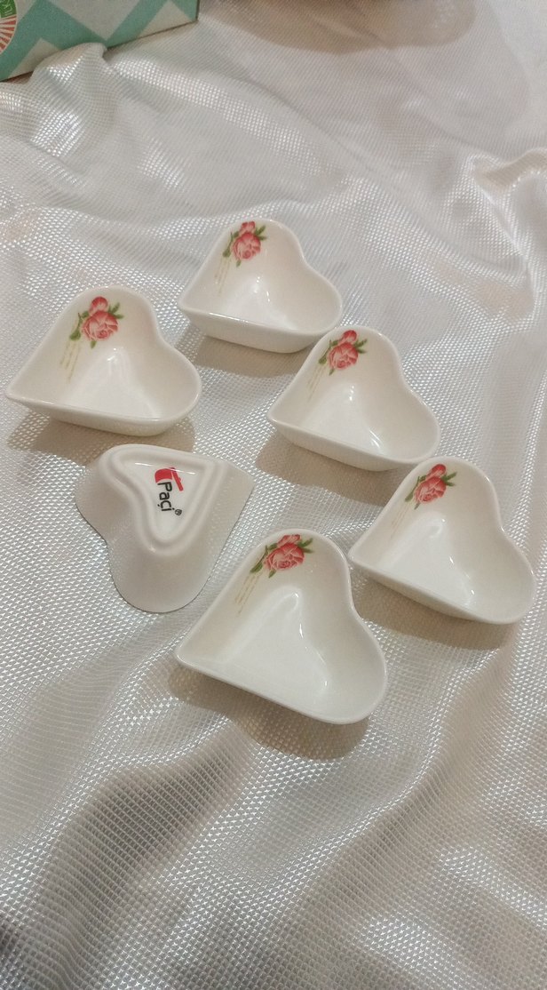 Desenli Kalp Şeklinde porselen Tabak Seti - Görsel 2