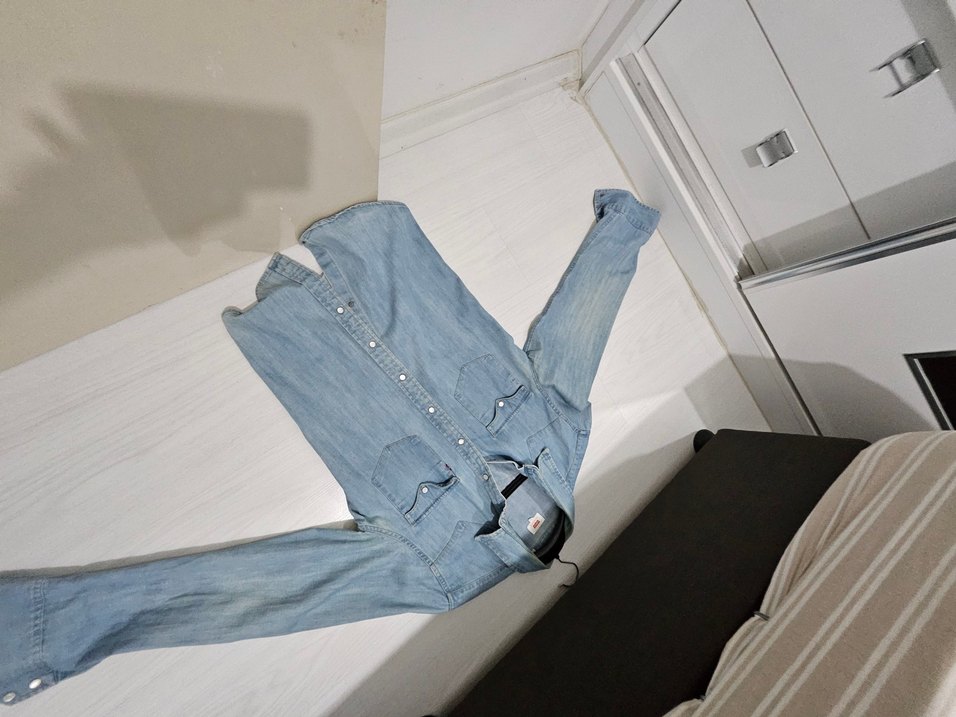 Levis Açık Mavi Denim Gömlek — görsel 4/5