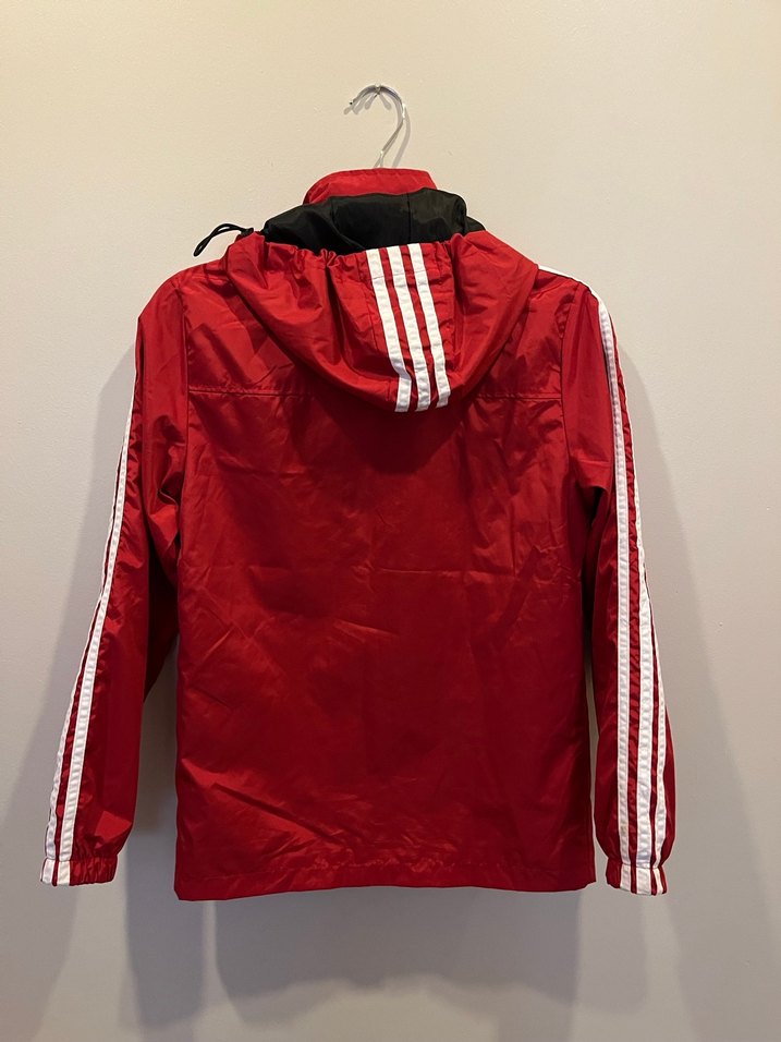 Adidas Kırmızı Kapüşonlu Erkek Yağmurluk - Görsel 2