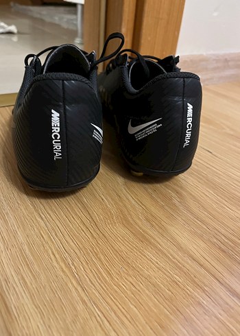 36 Beden siyah Renk Siyah Erkek Futbol Ayakkabısı Velcro Detaylı