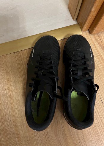 Nike Siyah Erkek Futbol Ayakkabısı Velcro Detaylı