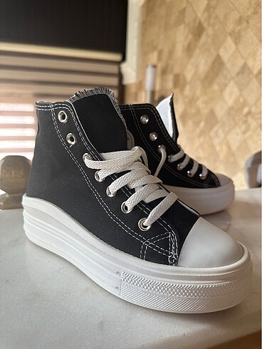 Converse Chuck Taylor All Star Move