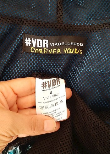 Parlak Mavi Kapüşonlu Kadın Yağmurluk - Görsel 8