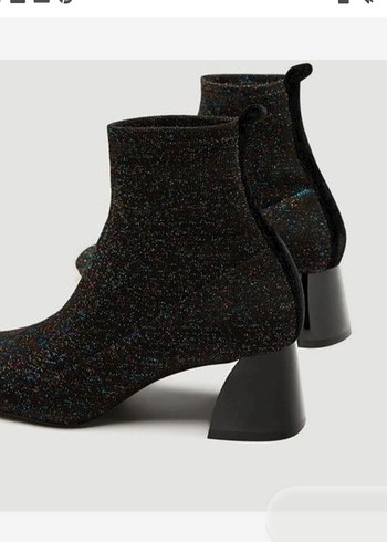 Zara Renkli Blok Topuklu Parlak Kadın Bot