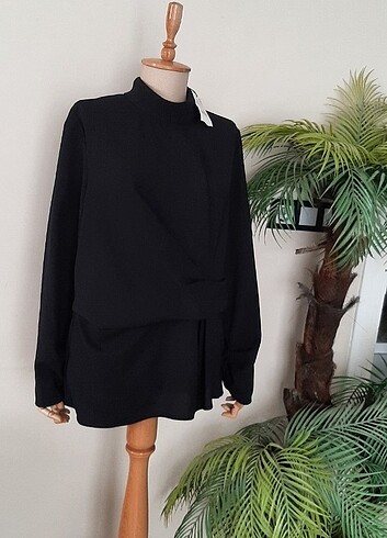 xl Beden siyah Renk zara etiketli bluz
