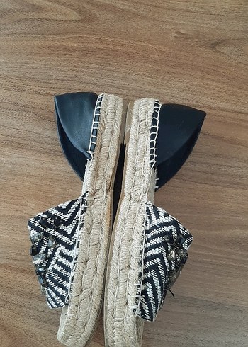 Boncuk Detaylı Zebra Desenli Dolgu Topuklu Espadril - Görsel 9