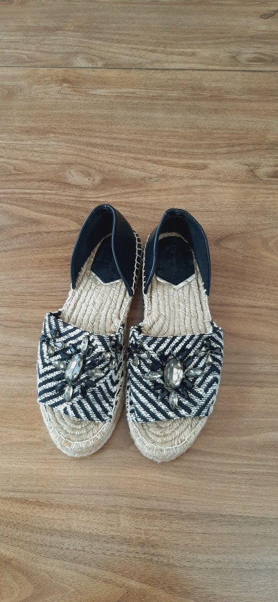 Boncuk Detaylı Zebra Desenli Dolgu Topuklu Espadril - Görsel 2