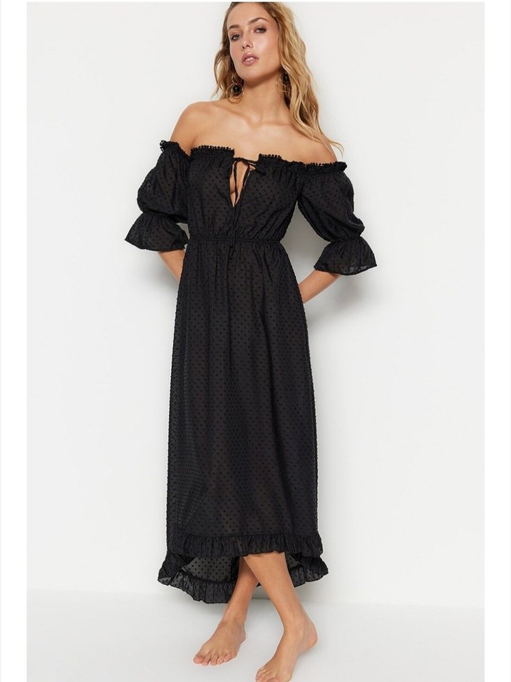 Siyah Puantiyeli Volanlı Uzun Straplez Elbise - Görsel 2