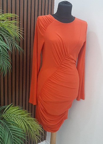 Kırmızı V Yaka Drapeli Midi Elbise - Görsel 7