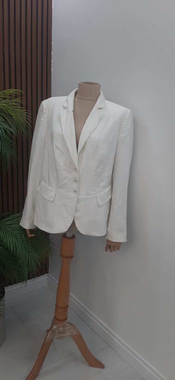 Düğmeli Beyaz Keten Kadın Blazer Ceket - Görsel 3