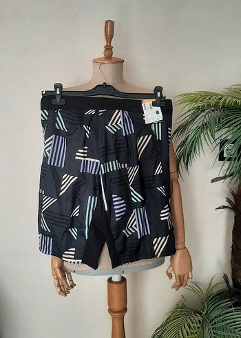 Kemerli Geometrik Desenli Erkek Mini Şort - Görsel 5