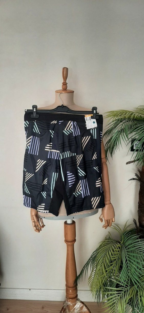 Kemerli Geometrik Desenli Erkek Mini Şort - Görsel 5