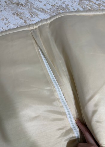 İşlemeli Beyaz Yatak Örtüsü - Görsel 6