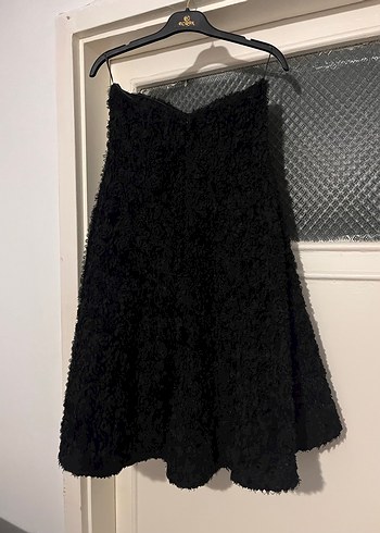40 Beden Siyah Straplez Fırfırlı Gotik Midi Abiye