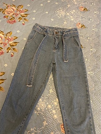 Kemerli mom jean