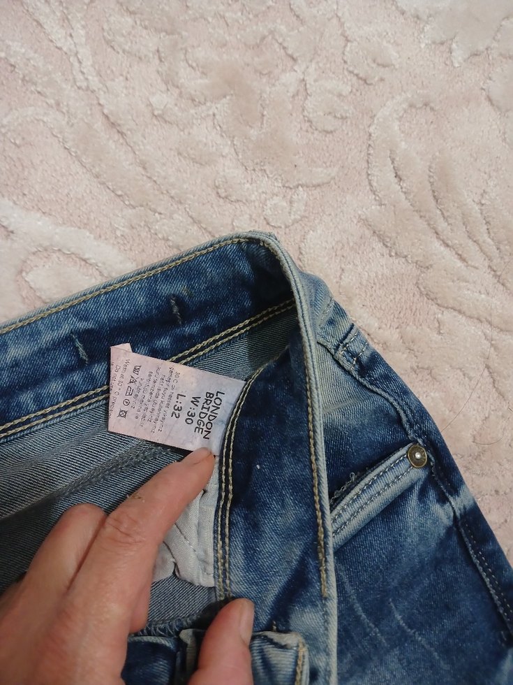 Kadın Gri Yırtık Detaylı Rahat Kesim Kot Pantolon - Görsel 3