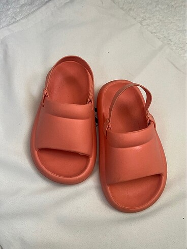 Zara çocuk sandalet
