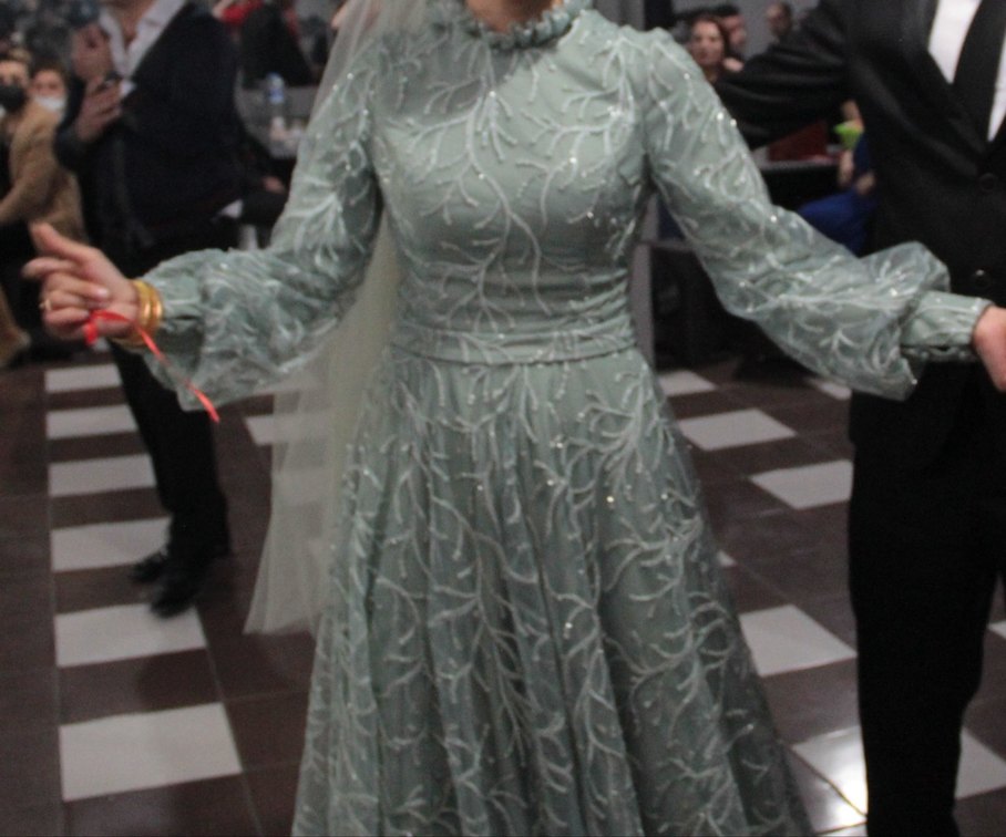 Gri Nakışlı Uzun Kollu Uzun Abiye Elbise - Görsel 2