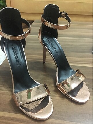 Rose gold ince topuklu ayakkabı