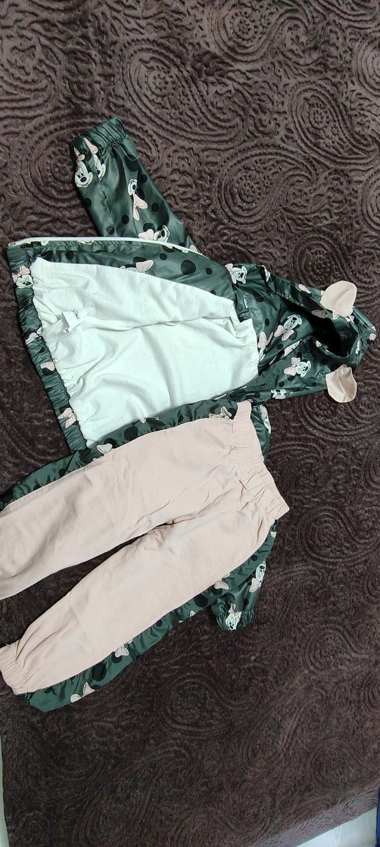 Kız Çocuk Kapüşonlu Baskılı Mont - Görsel 4