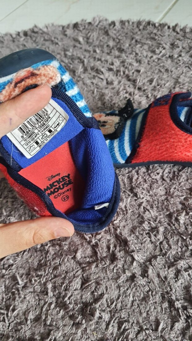 Erkek Çocuk Renkli Mickey Nakışlı Ev Terliği - Görsel 3