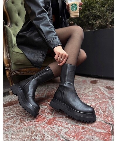 Siyah bot - Görsel 5