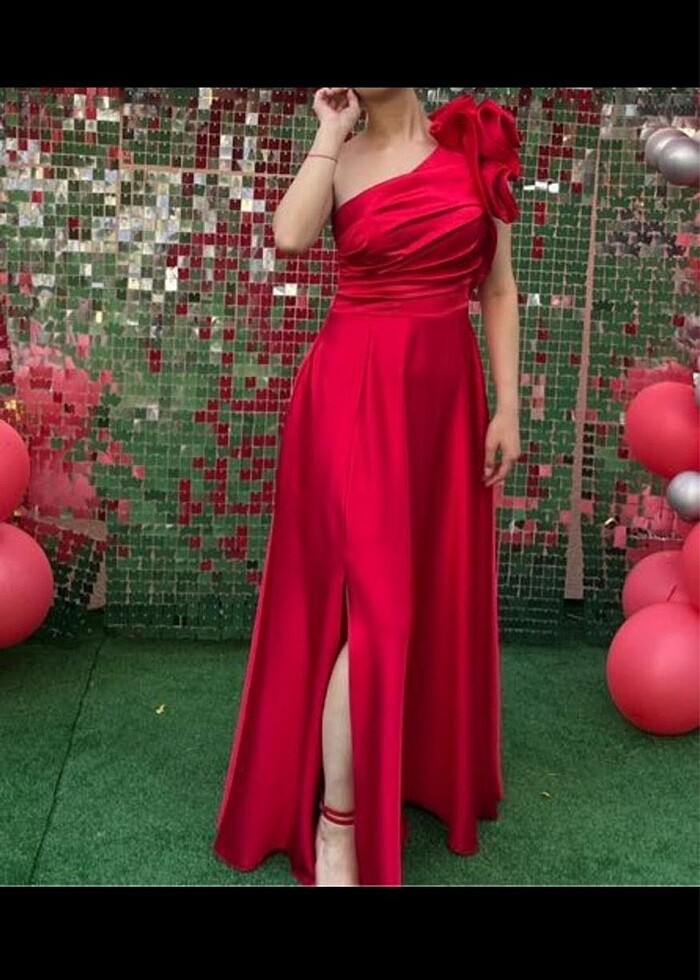 Kırmızı abiye elbise - Görsel 2
