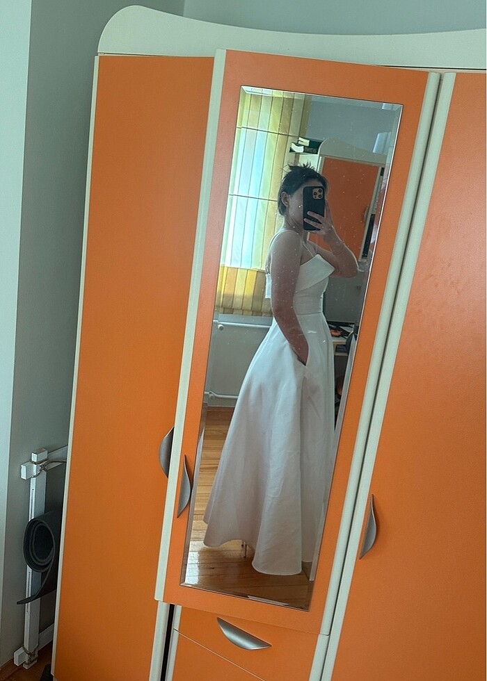 Beyaz elbise - Görsel 4