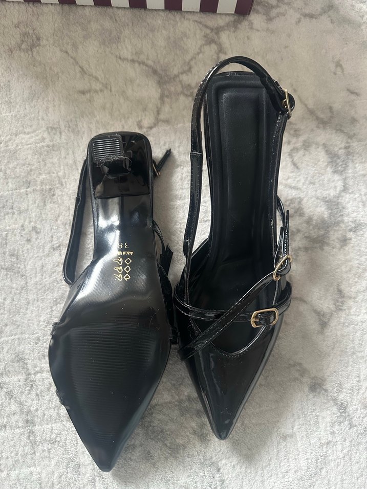 Siyah Zebra Desenli Tokalı Stiletto - Görsel 4