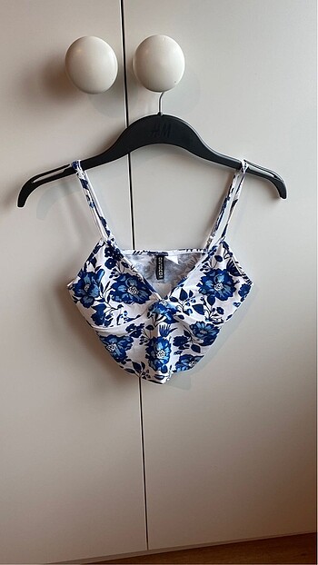 H&M askılı crop