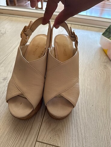 Nine West Nine west
