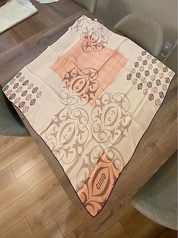 Armine Armine İpek Eşarp